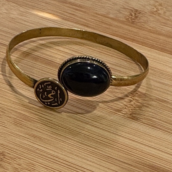 Fayrouz Jewelry Gold cuff bracelet - Picture 2 of 6